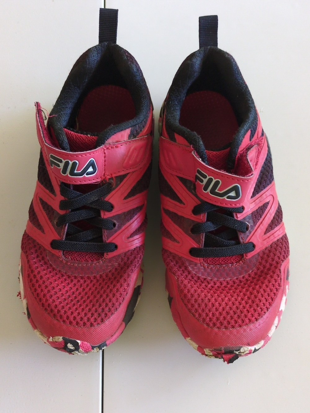 Fila Kids Red and Black Hook-and-Loop Athletic Sneakers